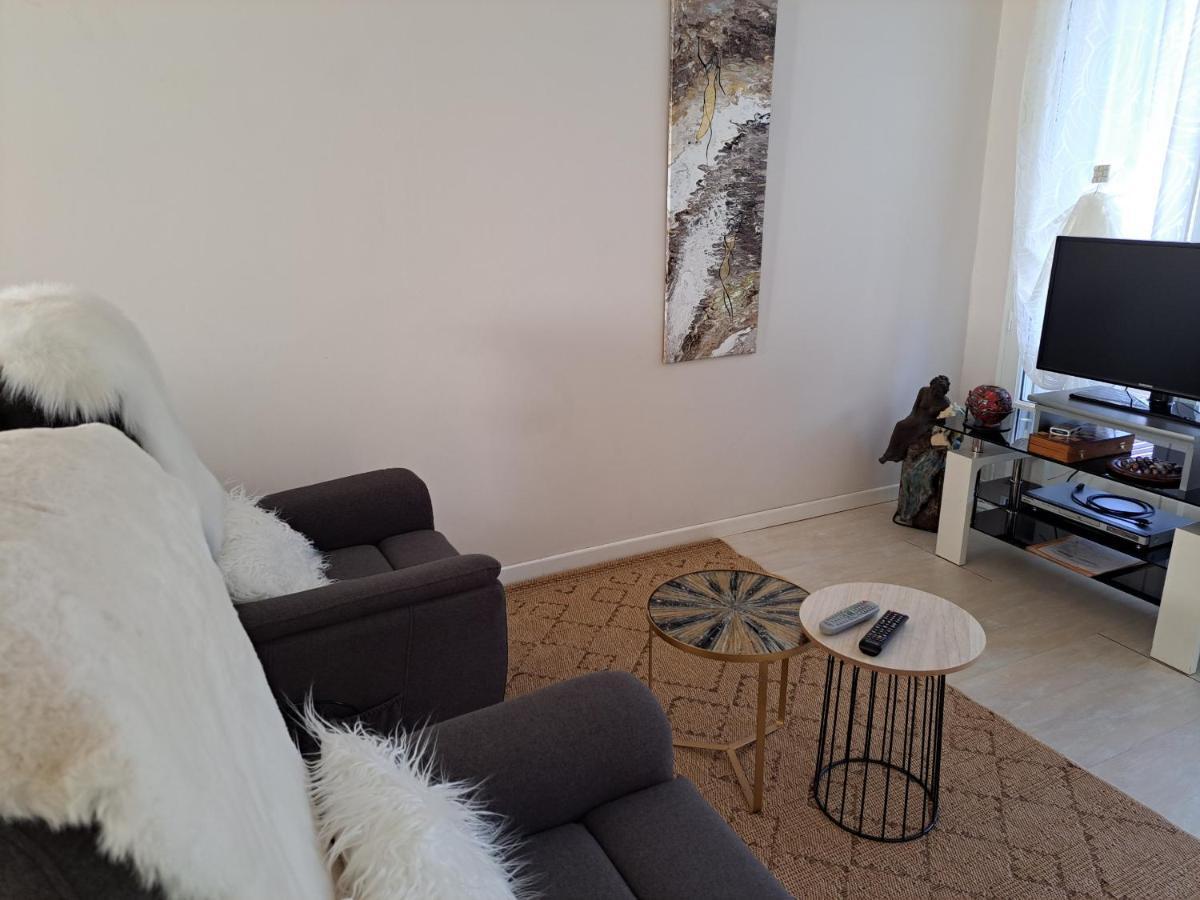 Gîte Champagne Appartement Tarascon-sur-Ariège